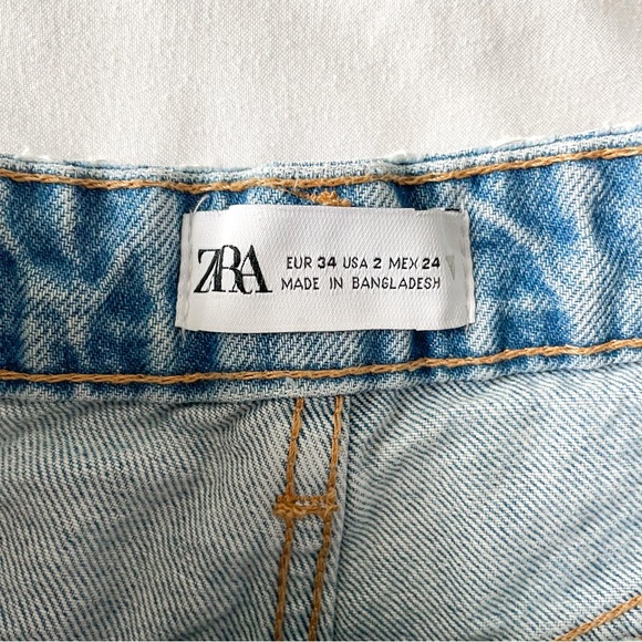 Zara High Waist Denim Shorts - Picture 3 of 3